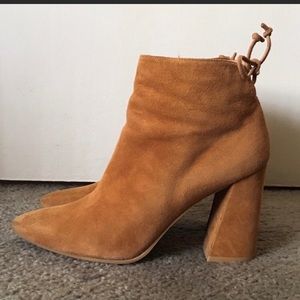 Stuart Weitzman grandiose bootie